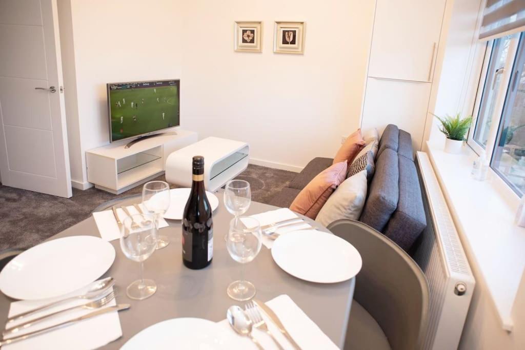 Walnut Flats-F5, Stylish 1-Bedroom - Parking, Netflix, Wifi - Close To Oxford, Bicester & Blenheim Palace Кідлінґтон Екстер'єр фото