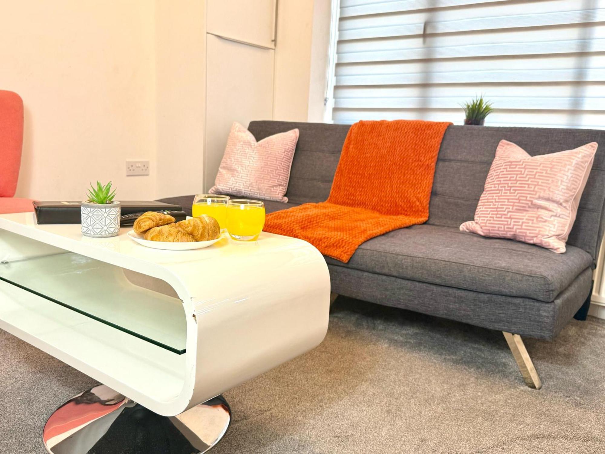 Walnut Flats-F5, Stylish 1-Bedroom - Parking, Netflix, Wifi - Close To Oxford, Bicester & Blenheim Palace Кідлінґтон Екстер'єр фото