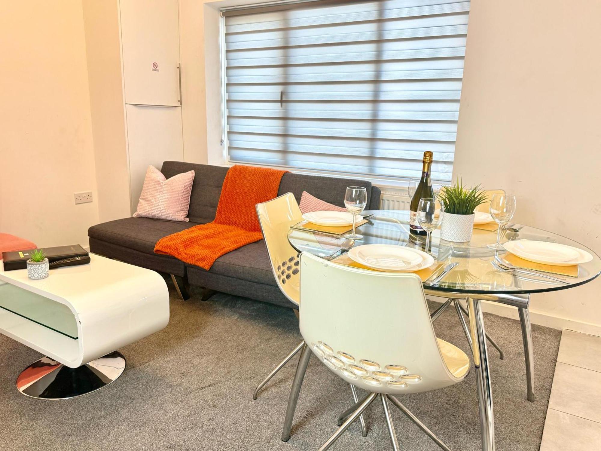 Walnut Flats-F5, Stylish 1-Bedroom - Parking, Netflix, Wifi - Close To Oxford, Bicester & Blenheim Palace Кідлінґтон Екстер'єр фото